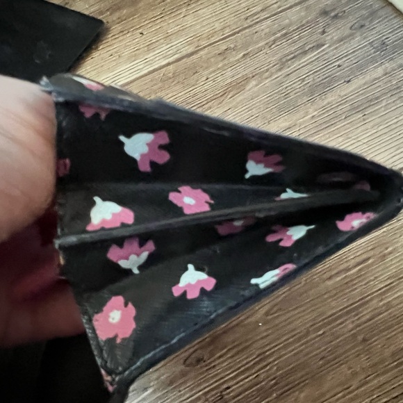 Prada Saffiano Floral Wallet - Picture 7 of 12